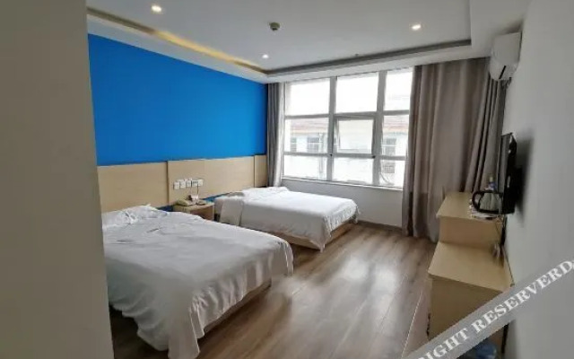Super 8 Hotel (Taian Feicheng Bus Station)