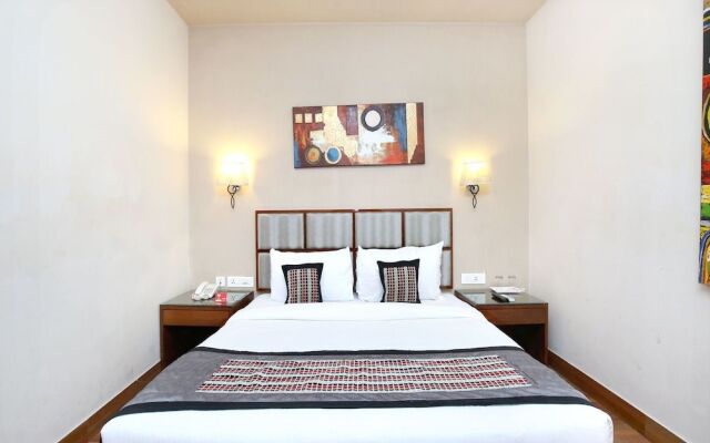OYO 15134 Hotel Downtown