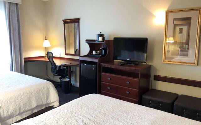 Hampton Inn & Suites Norfolk-Airport