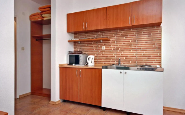 Apartments with a parking space Podaca, Makarska - 6050