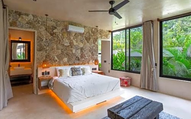 Mayur Tulum