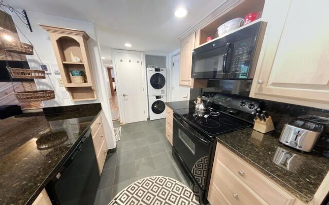 #101 Vail International