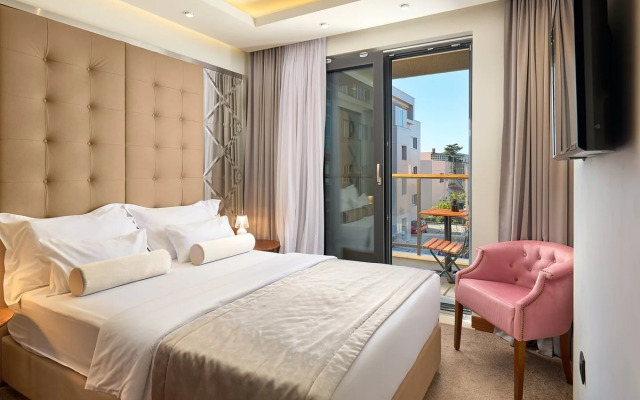 Time Boutique Hotel