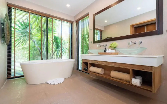 Anchan Villas Phuket - Private 4 Bedroom Signature Pool Villa by Escape Villas