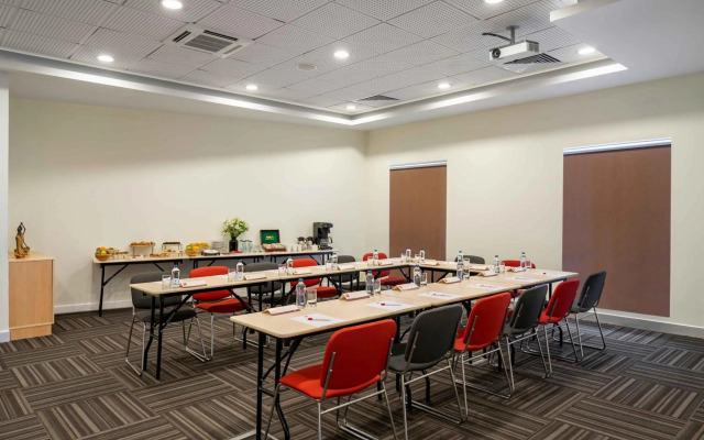 ibis Izmir Alsancak