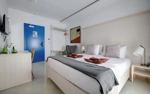 Kirxa Rooms and Suites