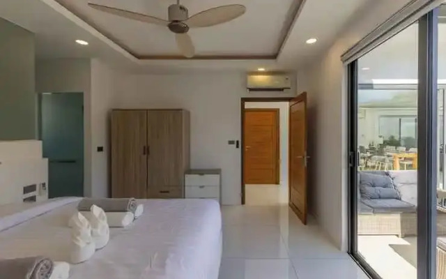 Beautiful Tropical Pool Villa - KBR6