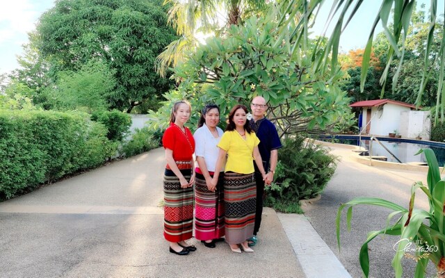 Welcome to our Oasis The Beautiful Bungalow Green