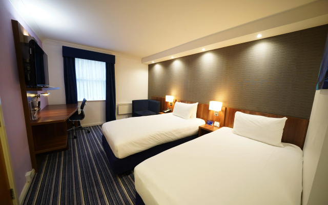 Holiday Inn Express Glenrothes by IHG