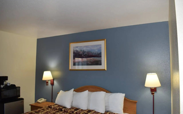 Travelers Inn Medford