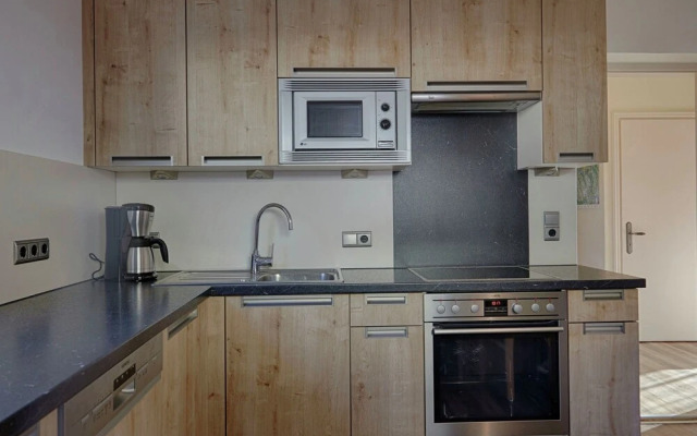 Modern Holiday Home with Garden in Tyrol