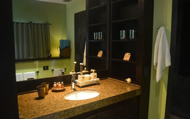 Lara Hotel