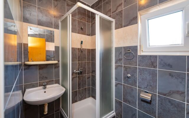 Bonvie Apartments in Center 12 B6