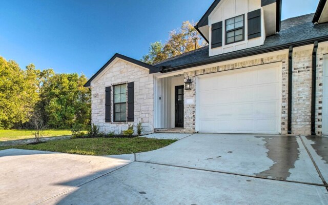 Well-appointed Montgomery Home w/ Fenced Yard