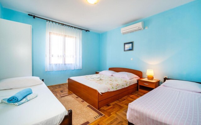 Amazing Apartment in Maslenica With 2 Bedrooms and Wifi