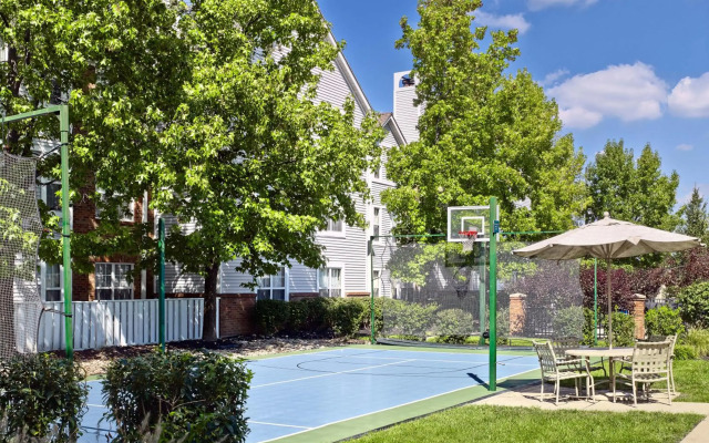 Sonesta Simply Suites Cleveland Westlake