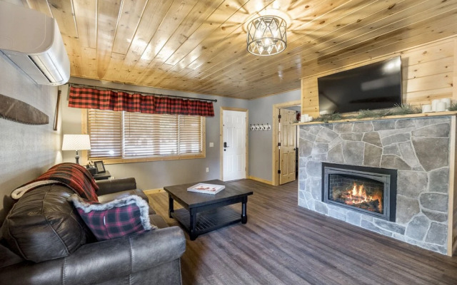 Timber House Lodge