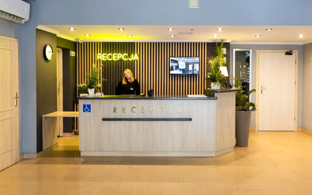 Hit Hotel