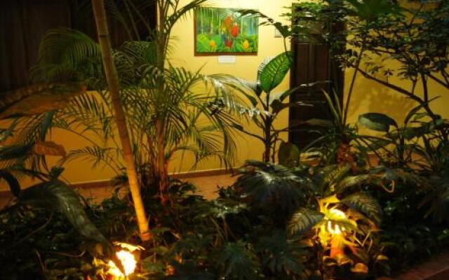 Hotel Paseo Miramontes