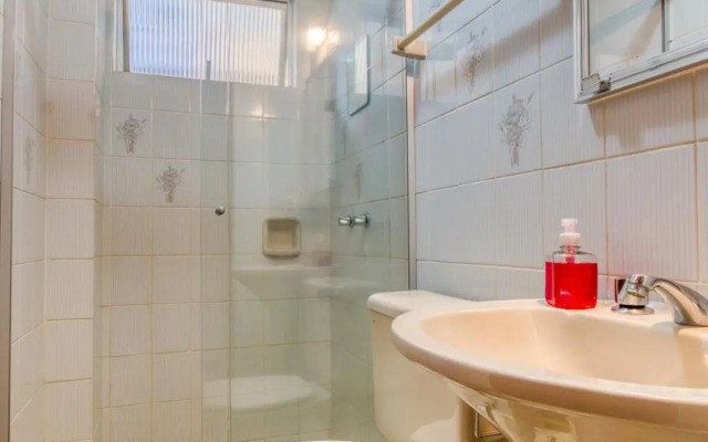 Ótimo apartamento no Centro mobiliado e com garagem