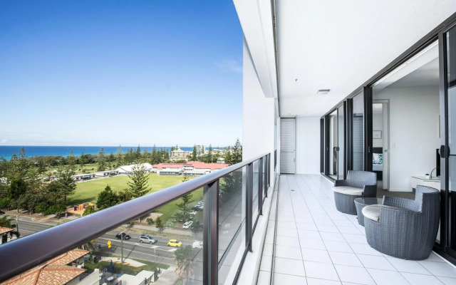 Ultra Broadbeach