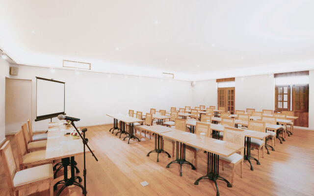 Adhisthana Hotel