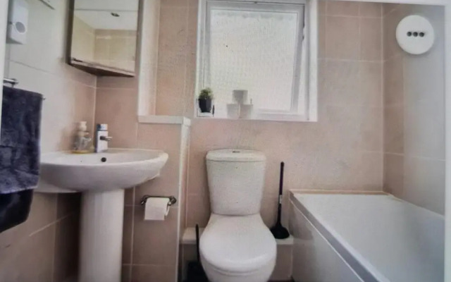Home in Medway 3bedroom Free Sports Free Parking