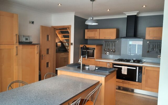 Impeccable 5-bed House in Stockton-on-tees