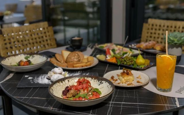 Evanik Chic Hotel