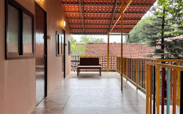 Lost Paradise A Social Hostel