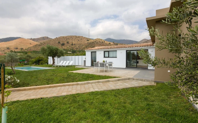 Paredones II Villa Caminito del Rey