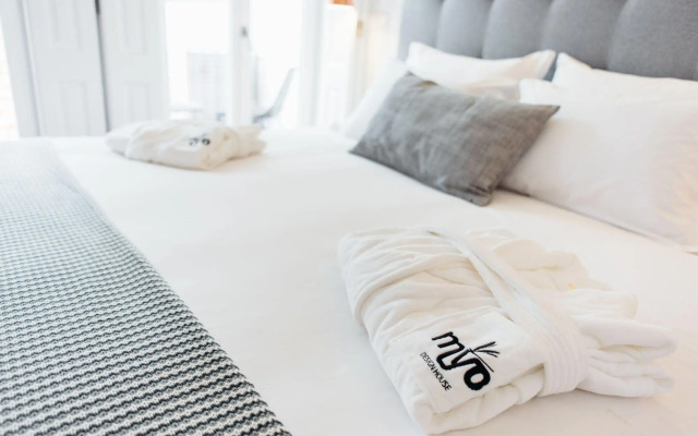 Myo Design House