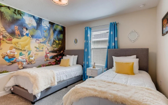 8985 CC - 5 Bedrooms Townhome Retreat