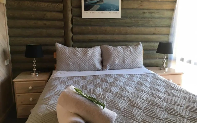 Lazy Acre Log Cabins