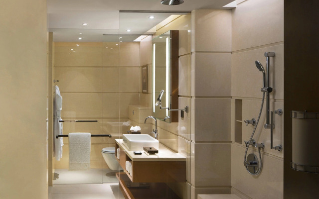 Courtyard by Marriott Kochi Airport