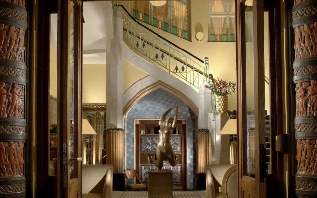 Art Deco Imperial Hotel