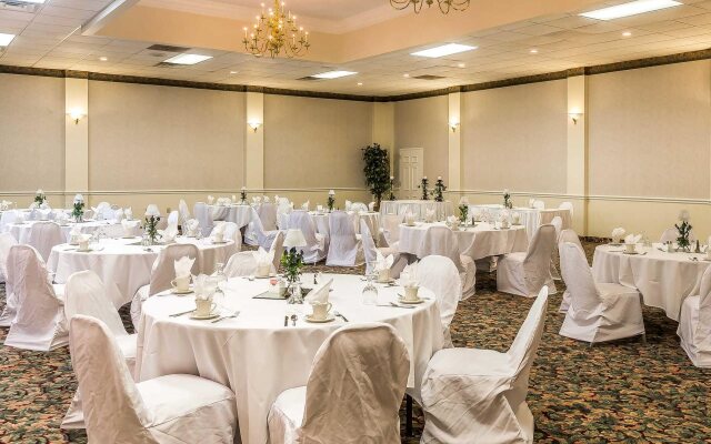 Quality Inn Creekside - Downtown Gatlinburg