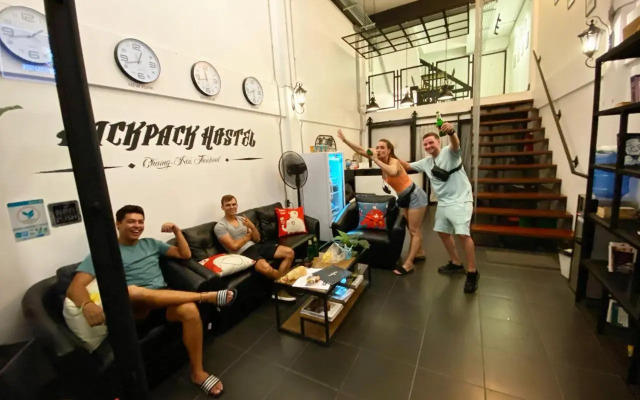 Bus Station 1 Hostel