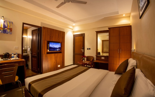 Metro Plaza Hotel