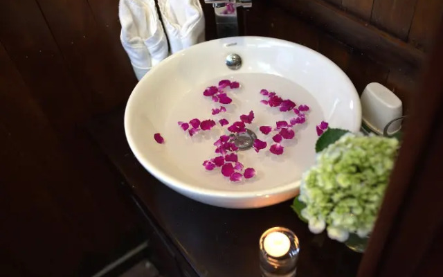 Halong Majestic Legend Cruise