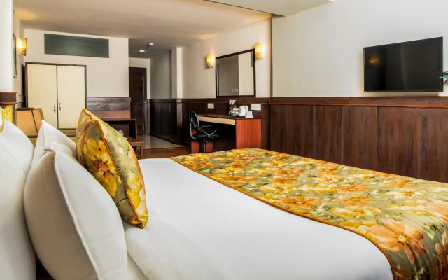 Summit Oakden Resort Mall Road