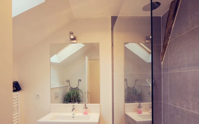 Lisbon Calling Rooms & Studio