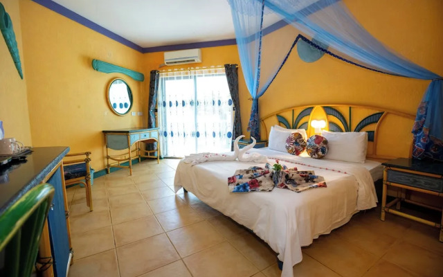 Beach comber hotel and aprtments