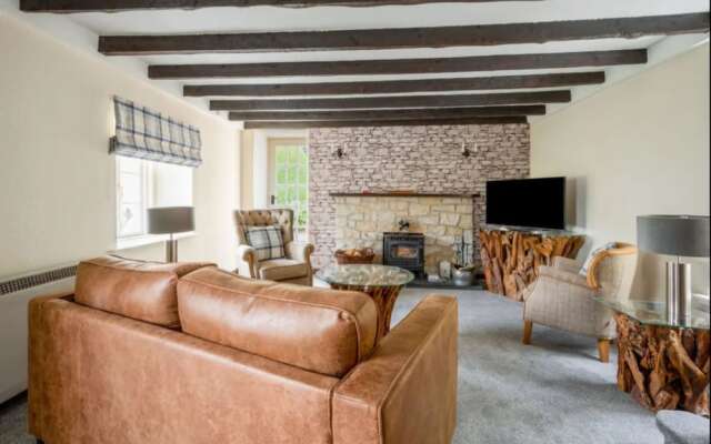 Loch Ness House Hotel
