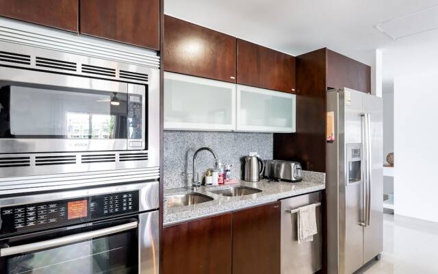 Casa Almajuma 415 S 2 Bedroom Condo by RedAwning