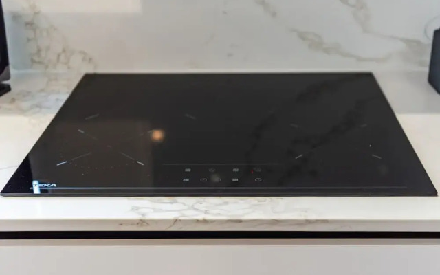 Villa Serenity Luxury Lakeside Manor