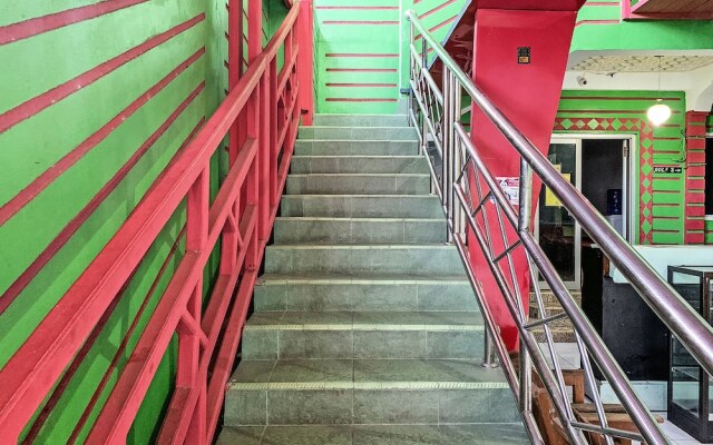 Hotel O Surya HotelNearTaman Anggrek Pkk Watansoppeng