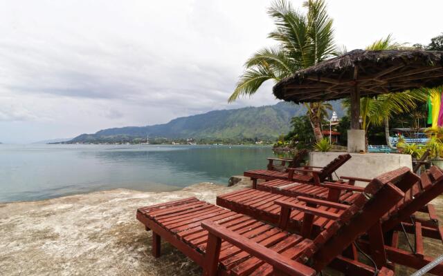 Bagus Bay Guest House By Zuzu