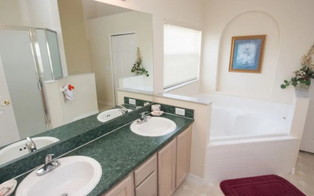 Lesley's Indian Creek Villa