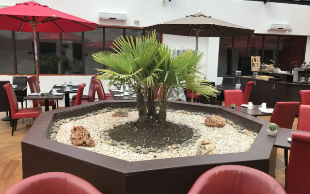 Zenia Hotel & Spa